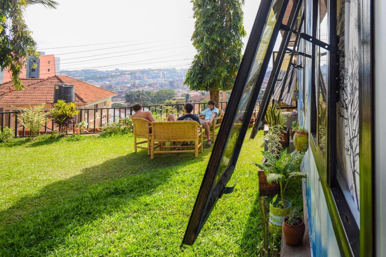 Luxury Acacia Villa With Kampala'S Best View Екстериор снимка