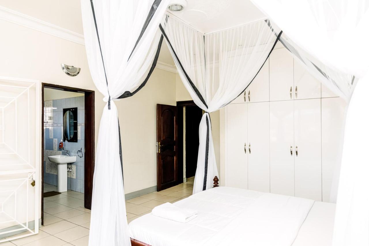 Luxury Acacia Villa With Kampala'S Best View Екстериор снимка