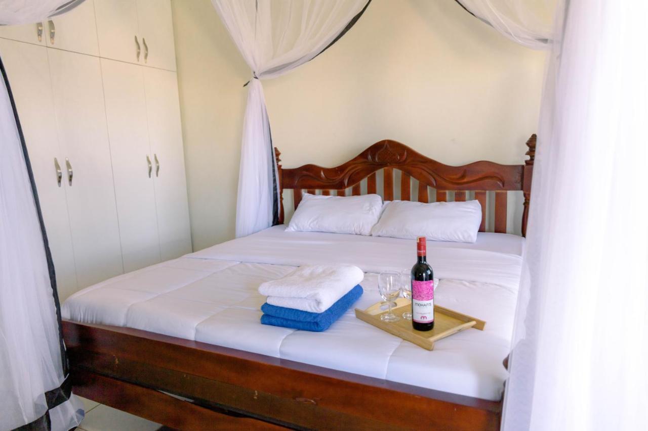 Luxury Acacia Villa With Kampala'S Best View Екстериор снимка