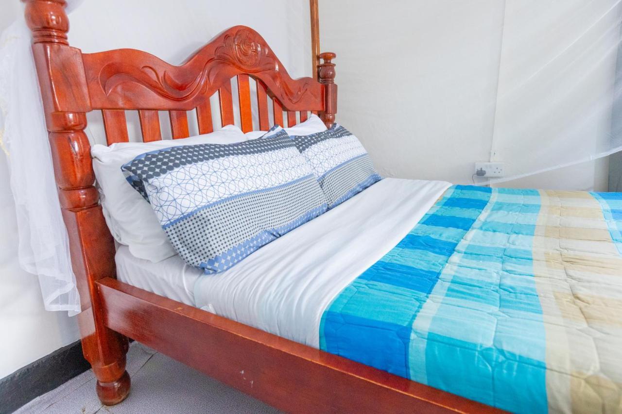 Luxury Acacia Villa With Kampala'S Best View Екстериор снимка