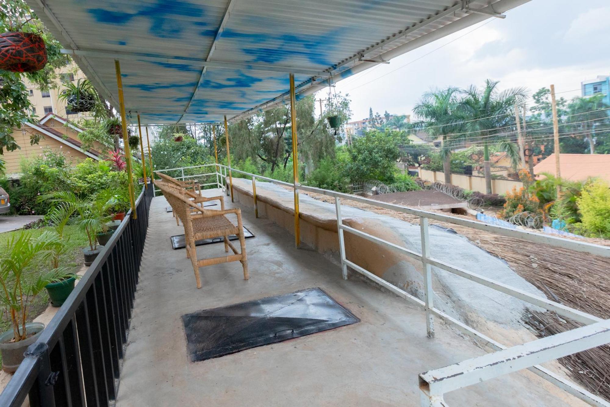Luxury Acacia Villa With Kampala'S Best View Екстериор снимка