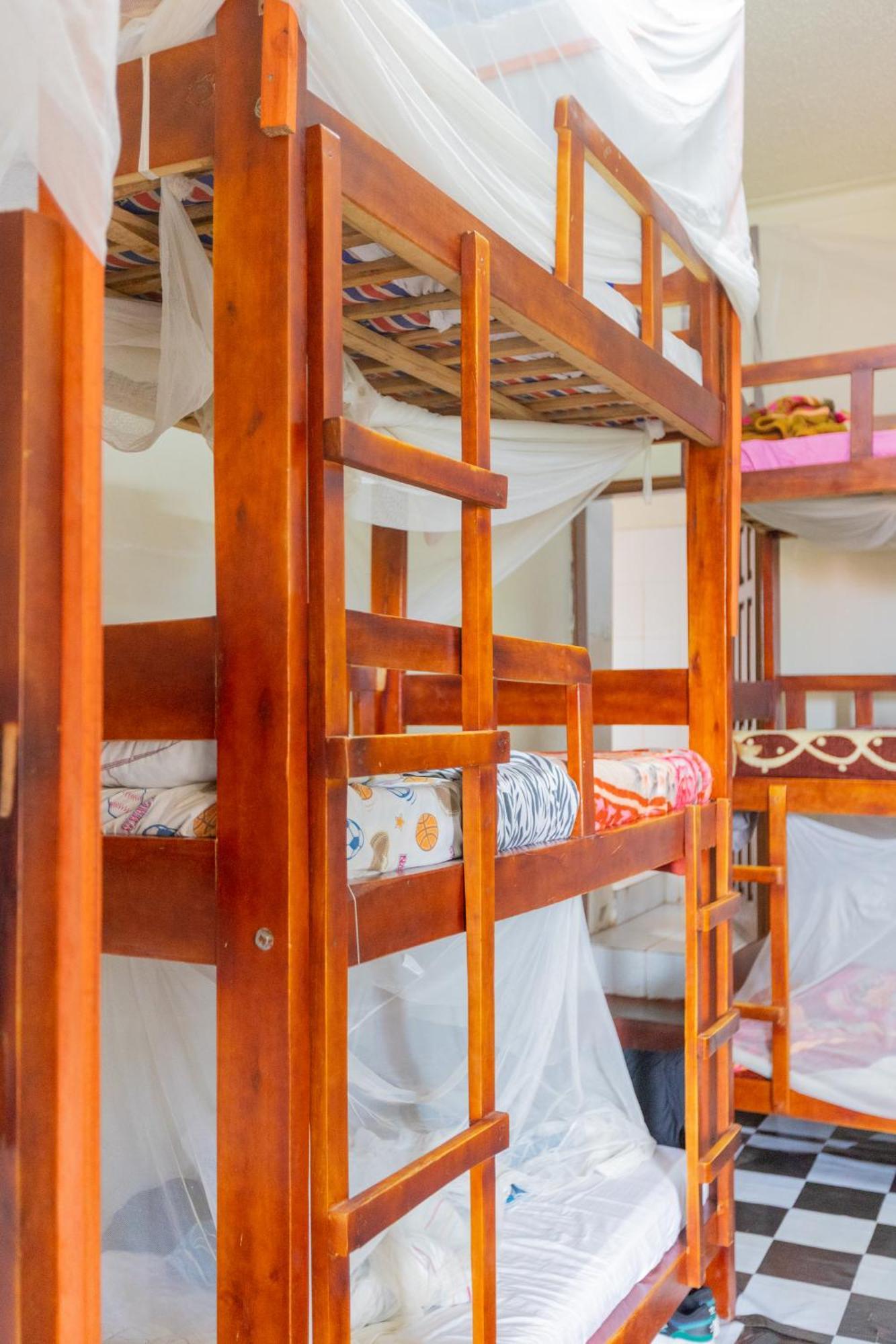 Luxury Acacia Villa With Kampala'S Best View Екстериор снимка