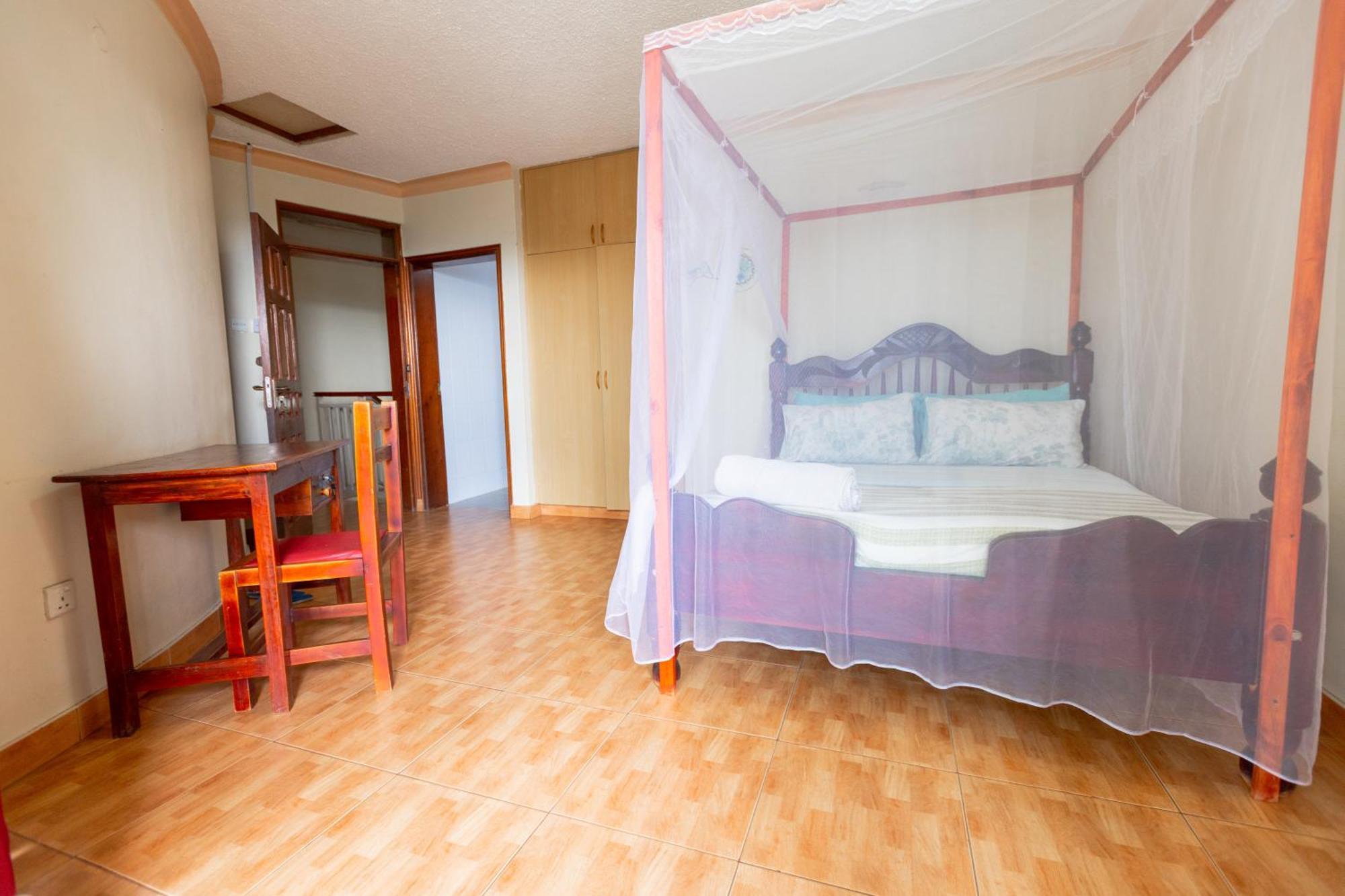 Luxury Acacia Villa With Kampala'S Best View Екстериор снимка