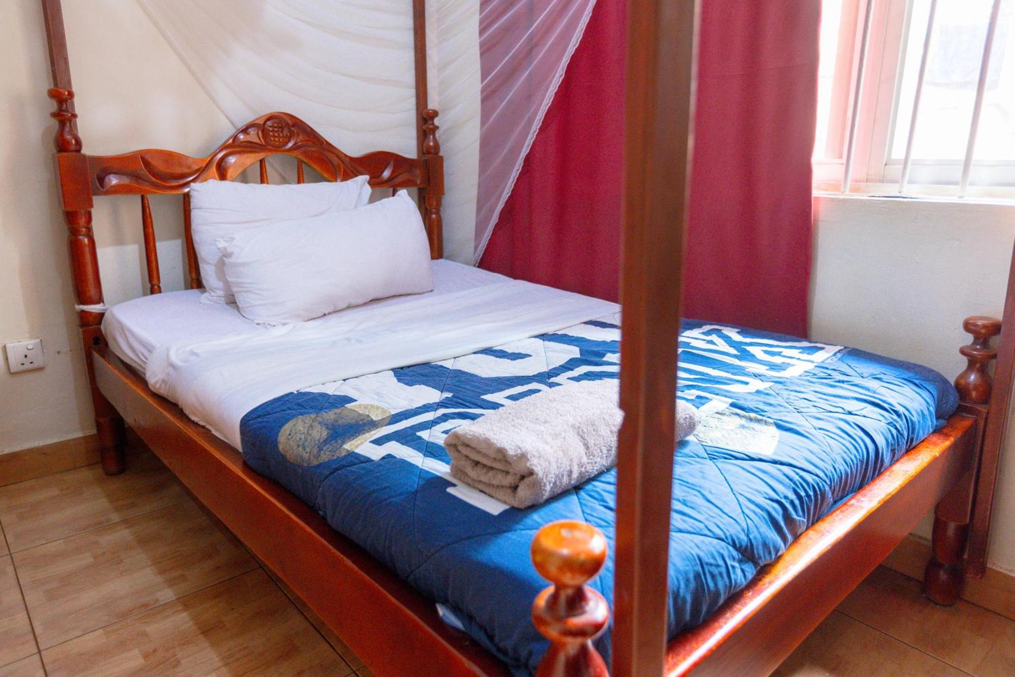 Luxury Acacia Villa With Kampala'S Best View Екстериор снимка