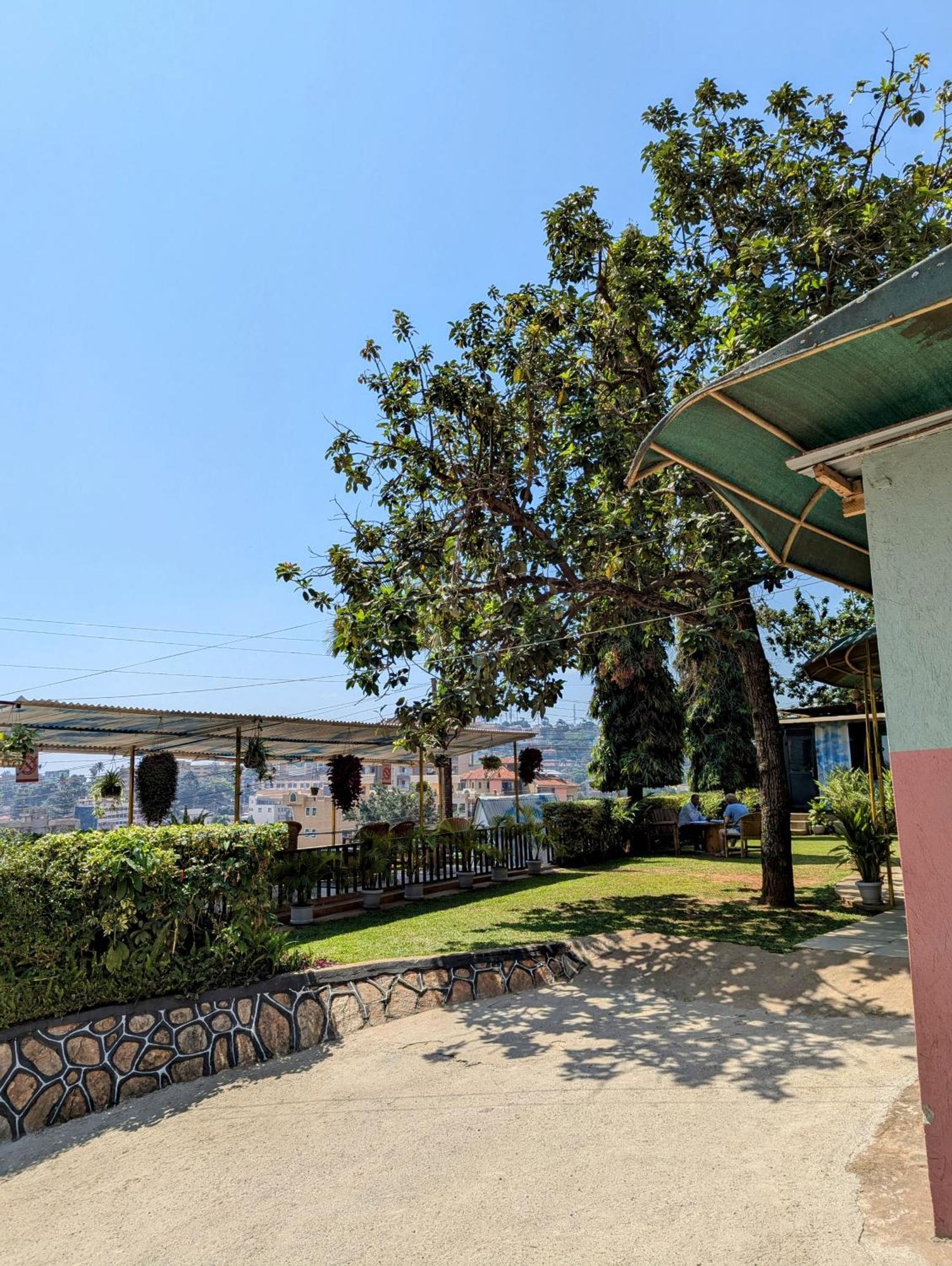 Luxury Acacia Villa With Kampala'S Best View Екстериор снимка