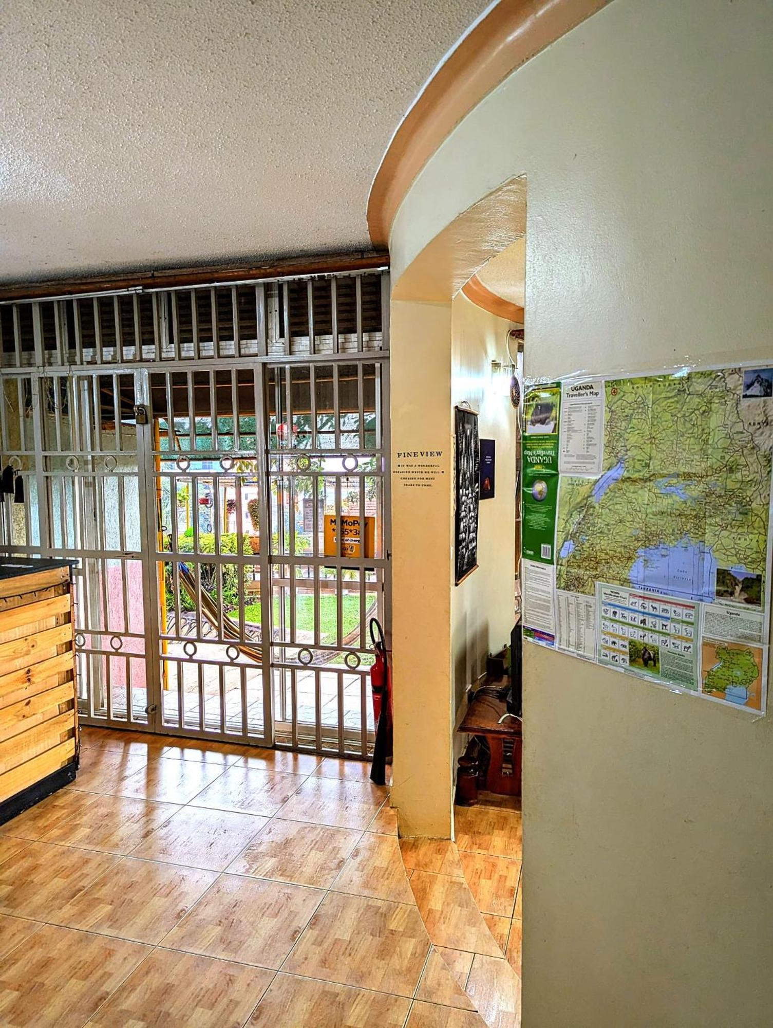 Luxury Acacia Villa With Kampala'S Best View Екстериор снимка
